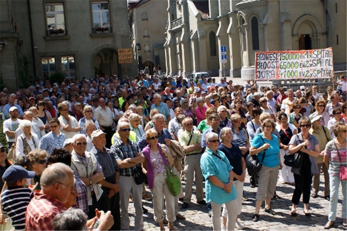 Friedliche Spital-Kundgebung in Bern