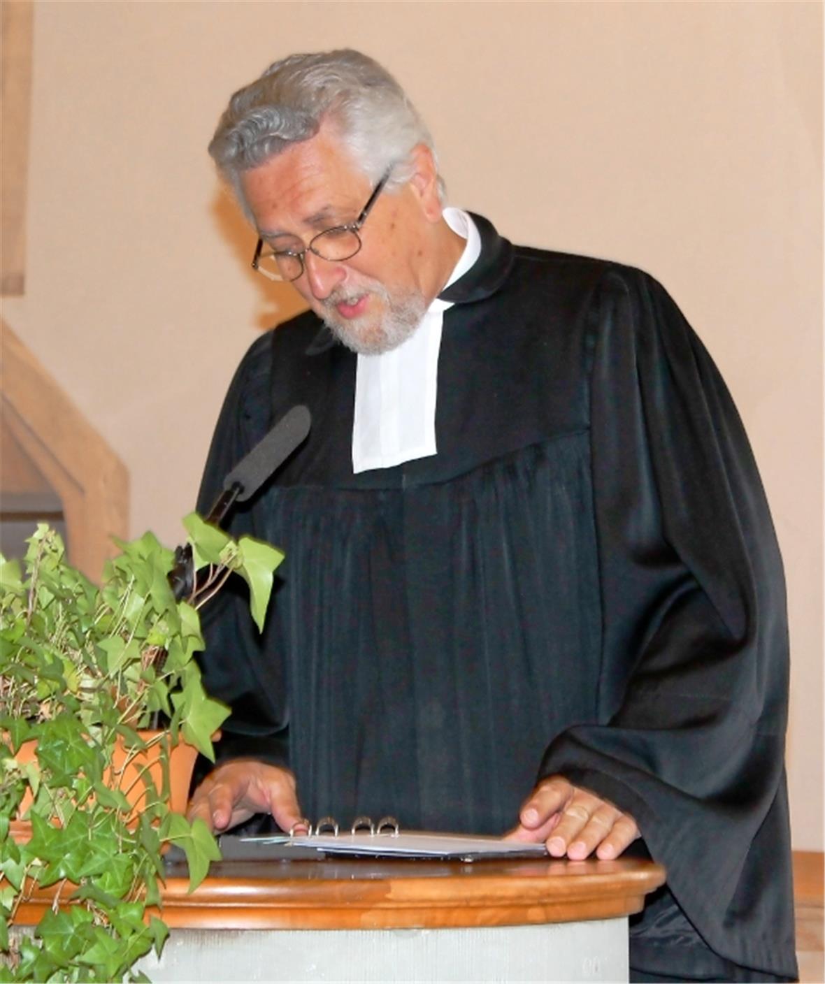 Feierlicher Gottesdienst zur Amtseinsetzung von Pfr. Günter Fassbender