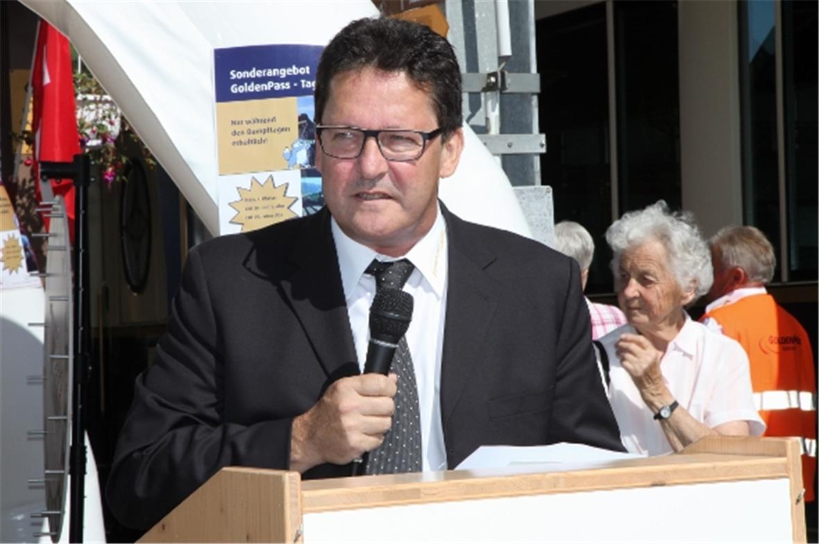  Direktor der MOB Goldenpass Herrn Auberson an der Lenk.