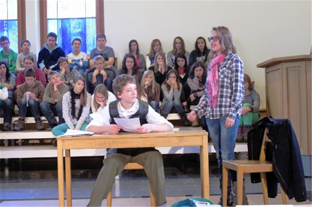  Familie Hugo soll ab jetzt am 24. Juni Weihnachten feiern - sehr zum Missfallen...