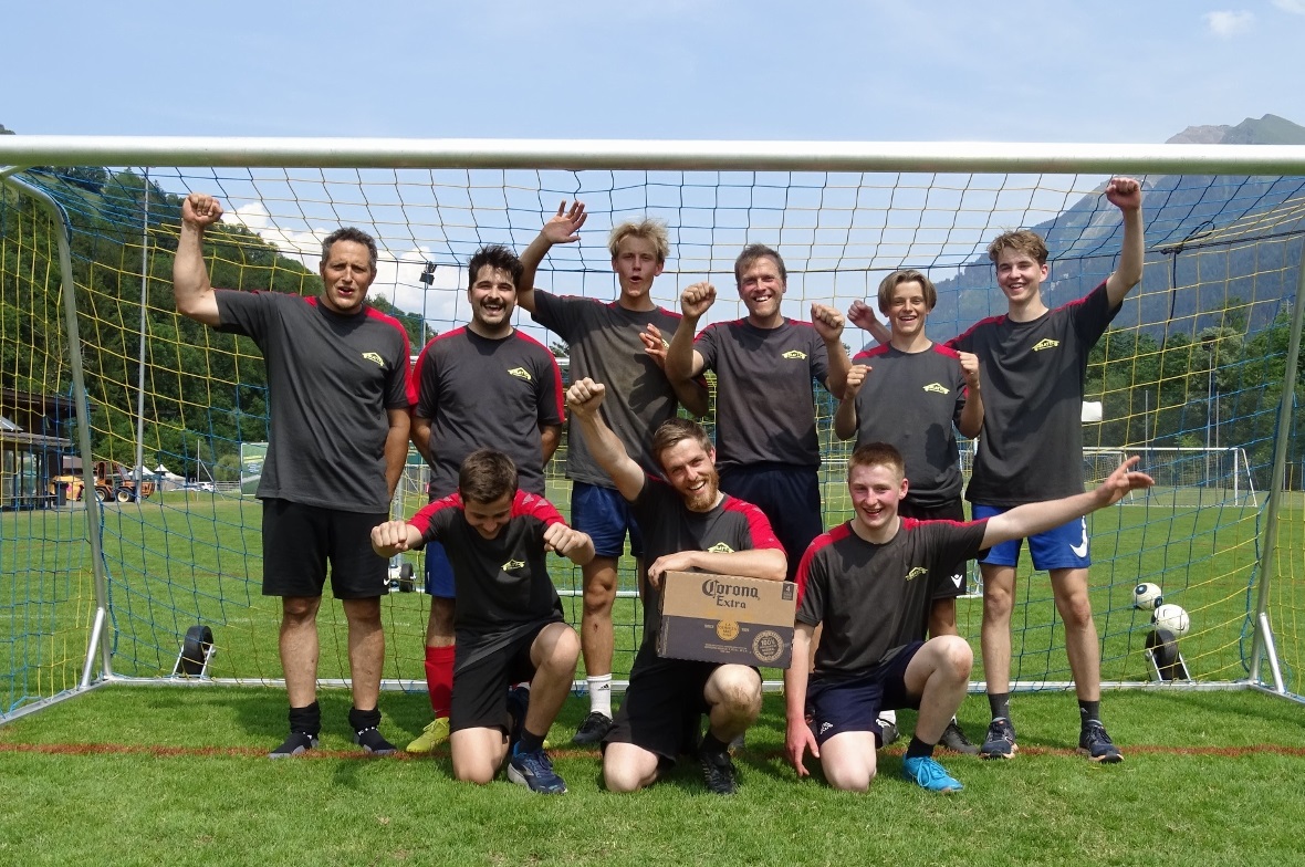 2. Rang für die Mannschaft von Blatti Holzbau. Die Holzbauer standen im Finale g...