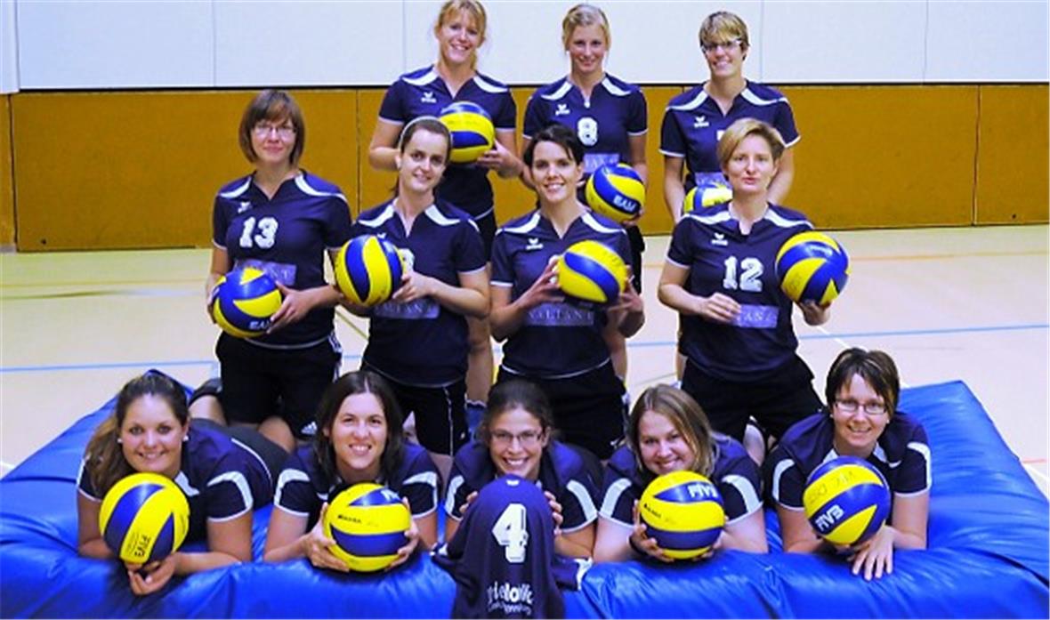 5. Liga: Vorne: Joëlle Matti, Tabitha Perreten, Céline Eschler, Rita Hofer, Alexandra Müller. Mitte: Nathalie Gerber, Rebecca Rothenbühler, Claudia Ullmann, Cornelia Beyer. Hinten: Claudia Minnig, Nicole Yersin, Yvonne Matti. Es fehlt: Sandra Bühler