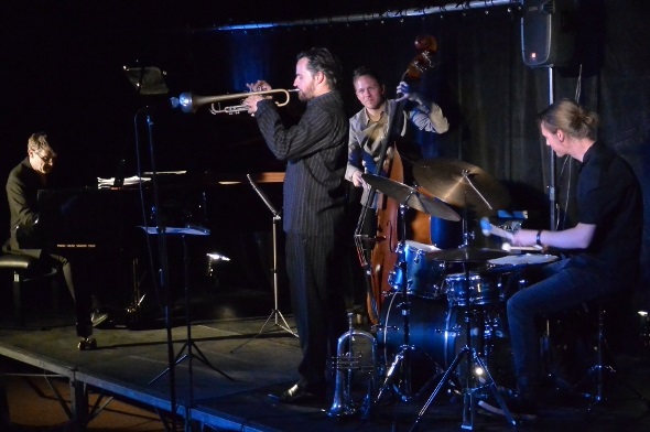 «A Kind of Blue» in der katholischen Kirche Zweisimmen.