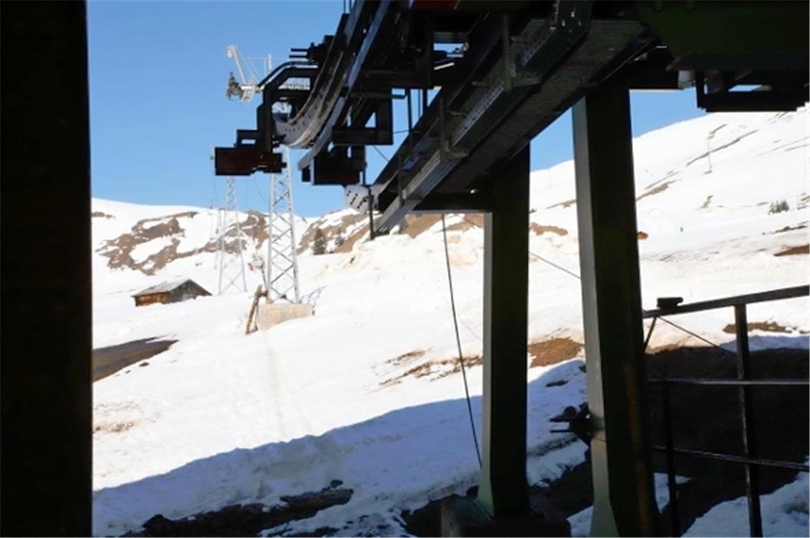 Abbau der alten Dame am Hahnenmoos, eine rundum saubere Sache Abbau der alten Dame am Hahnenmoos.