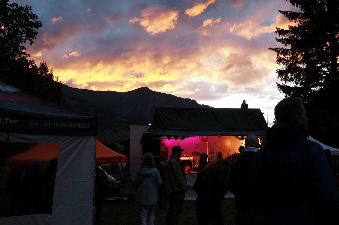 Abendstimmung am "Live At The Falls" by Mittsommerfestival.