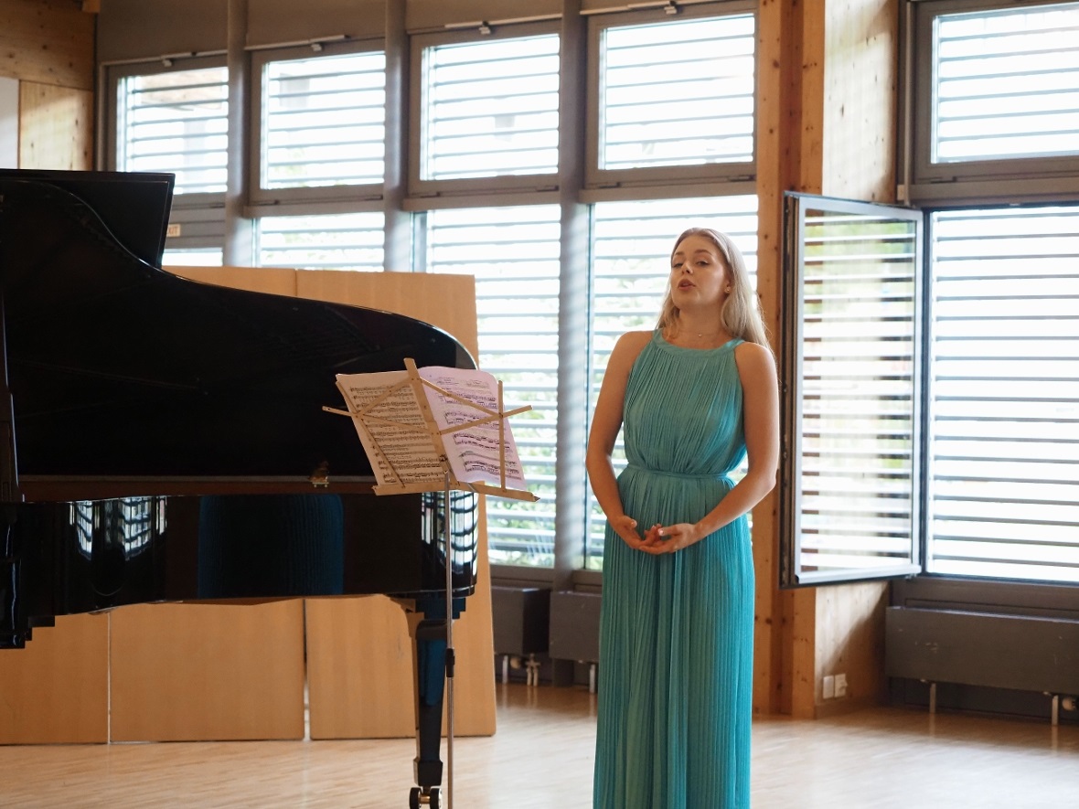 Abschlusskonzert des Simmenklänge-Festivals an der Lenk mit Daria Akulova.