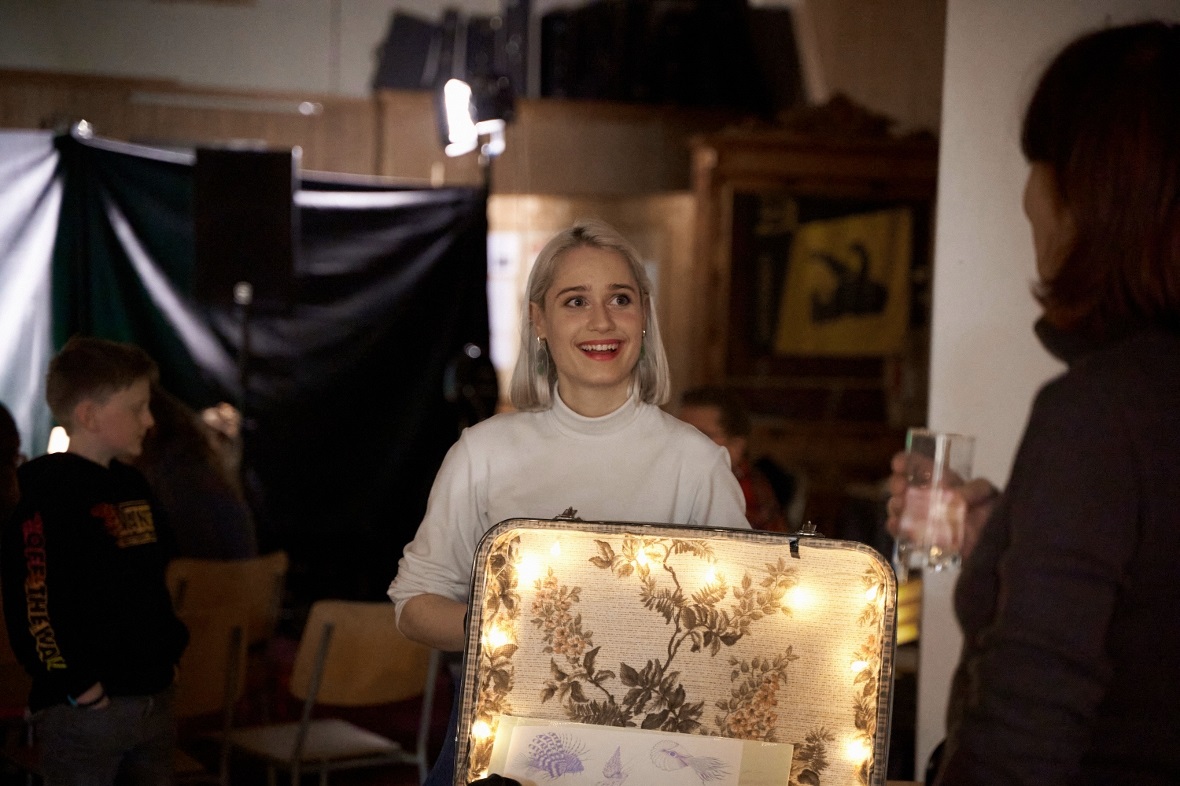 Abseits der Bühne: Tiffany Limacher nach ihrem Konzert im Musikhaus.