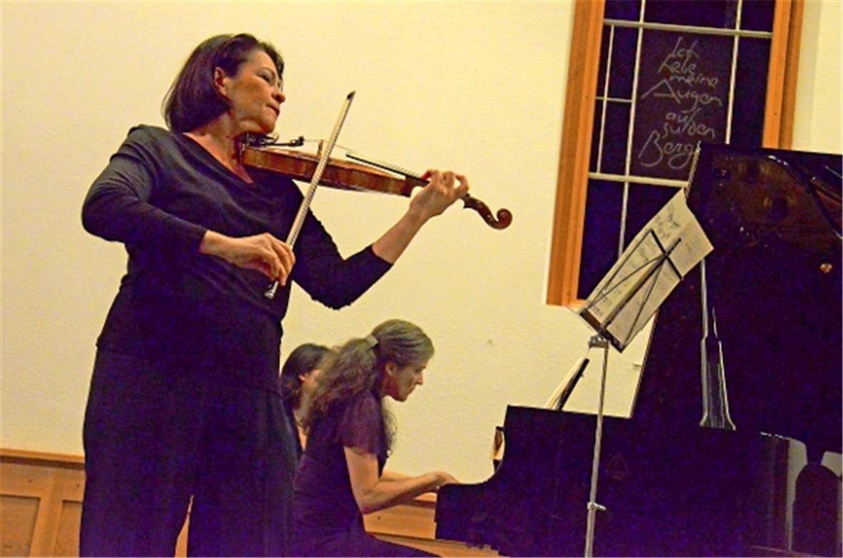 Adelina Oprean und Verena Louis-