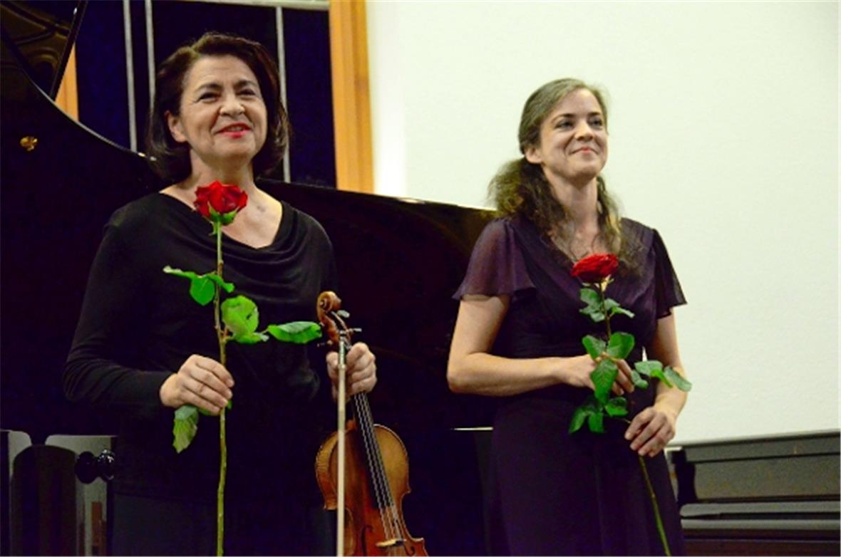 Adelina Oprean und Verena Louis.