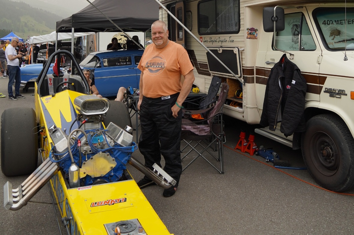 Alex Bieli hat grossen Spass an seinem neuen Hobby, dem Slingshot Dragster.