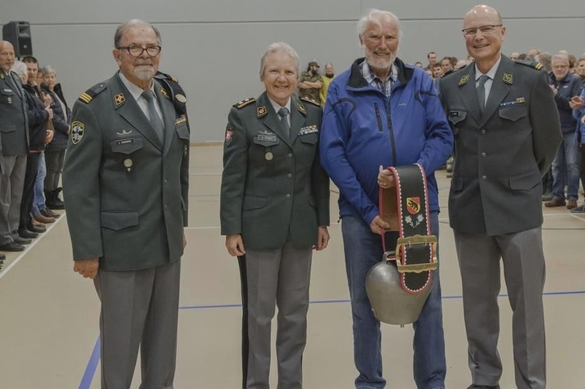 Alfred Ryter aus Uetendorf hat alle 60 Läufe erfolgreich absolviert und wurde da...