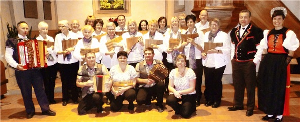 Alle Musizierenden auf einen Blick.