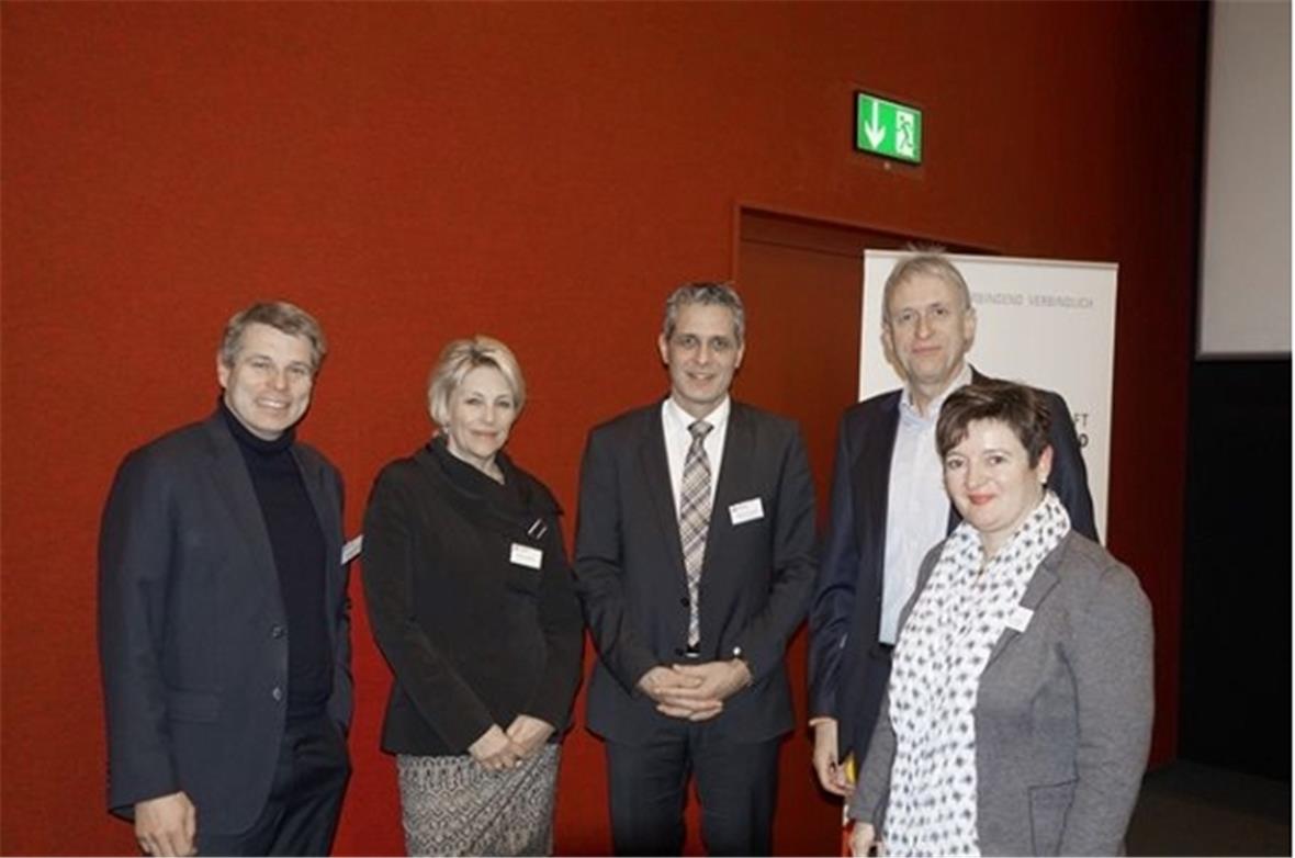 Alle Referenten von links nach rechts: Christoph Ammann, Regi Wittwer, Marco von Euw, Fred Gaegauf und Susanne Huber.