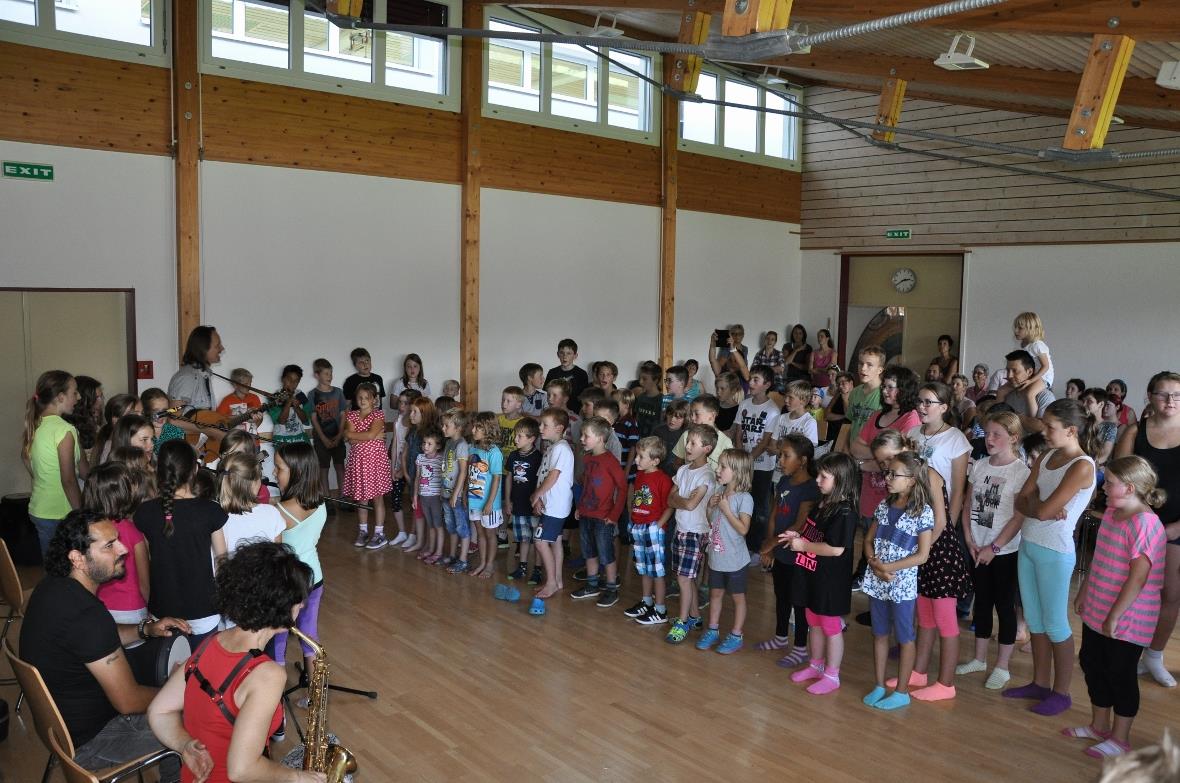 Alle machen mit, sogar gewisse Eltern sind schon voll mit dabei.