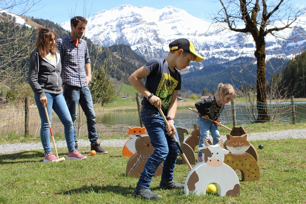 «Alpkultur® Krocket» beim Alpkultur® -Spielplatz Lenkerseeli.
