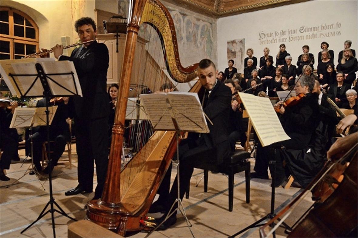 Als Solisten brillierten Kaspar Zehnder mit kristallklarem, virtuosem Flötenspie...