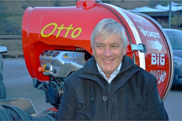 Als abtretender Kreisfeuerwehrinspektor ist Otto Tritten sichtbar erfreut, aber auch zufrieden. Als Ehrenmitglied und mit dem neuen mobilen Grossventilator «Otto» bleibt er den Feuerwehren in bester Erinnerung.