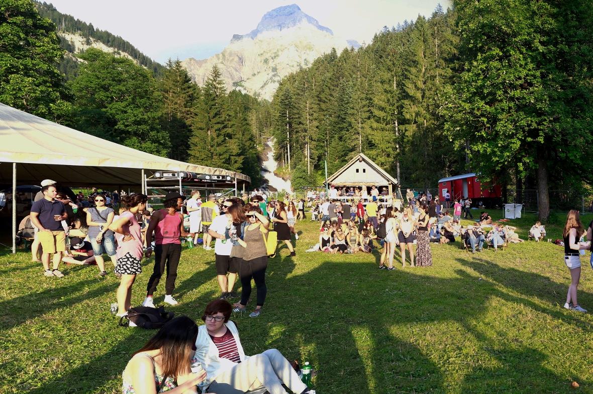 Am Fusse des Ammertenhorns und beim Rauschen der Simmenfälle genossen die Besuch...