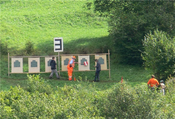 Am Mannenbergschiessen herrschten ausgezeichnete Bedingungen. Die guten Resultate machen auch der Zeigermannschaft Freude.
