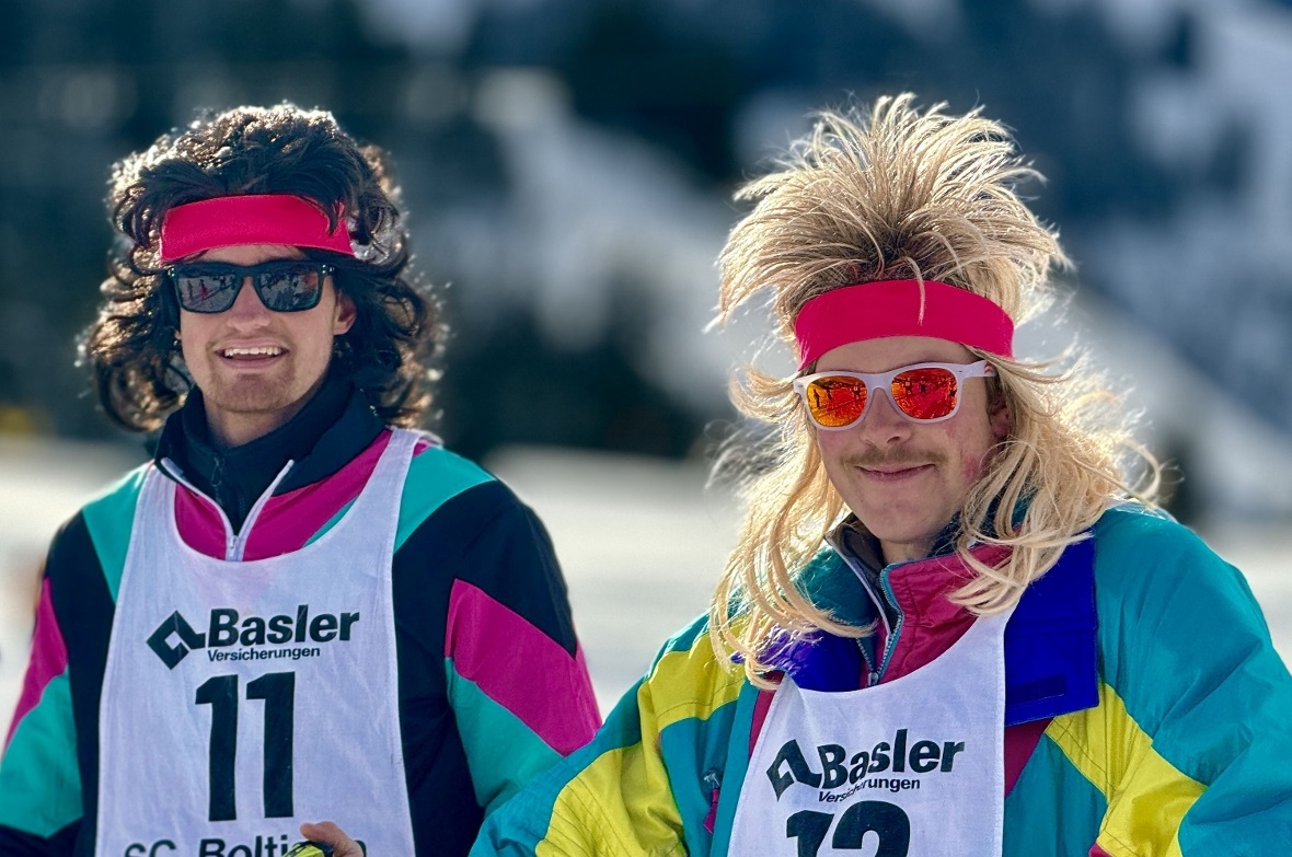 Am Retro Day am Jaunpass gehörten schrille Outfits zur Tagesordnung.