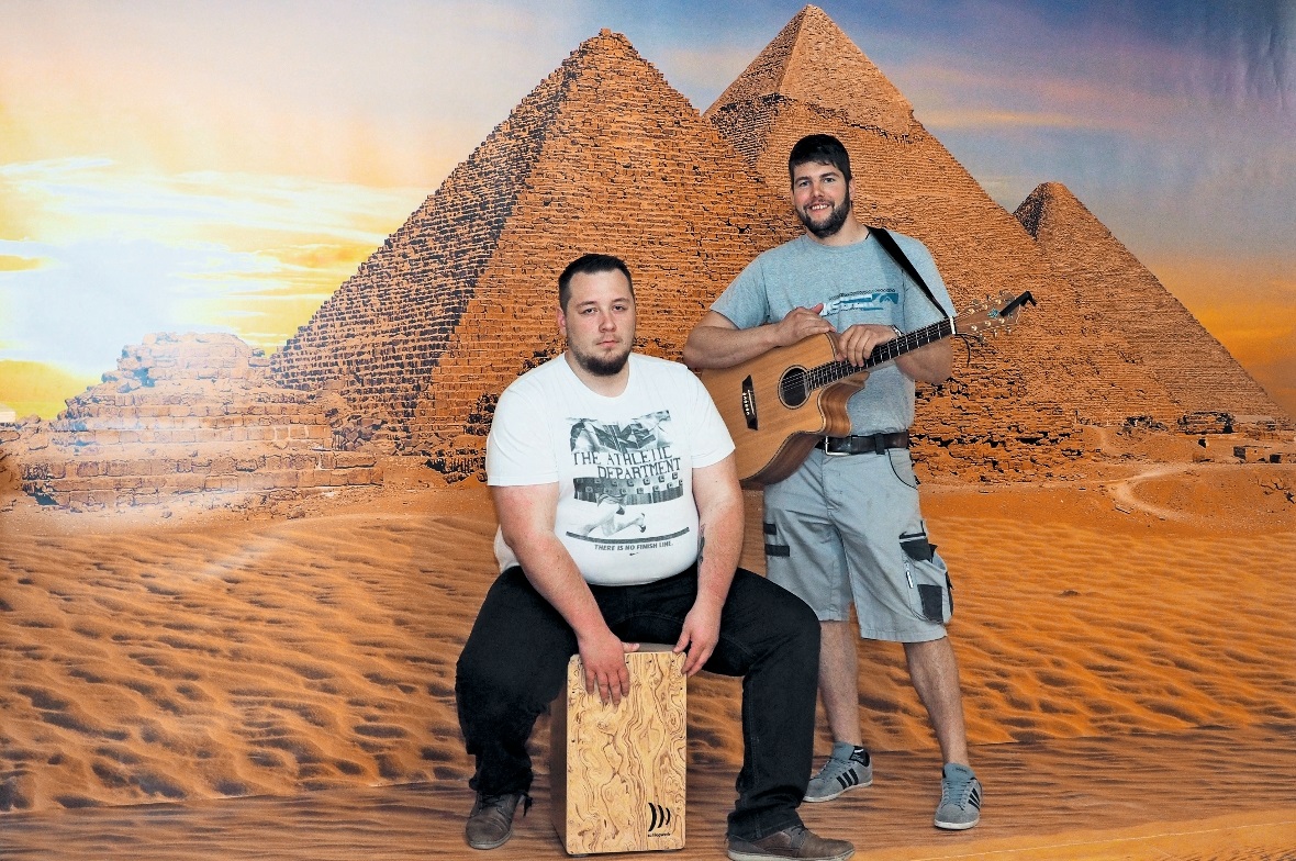 Am Samstagvormittag sorgte die Band «Bärnbeat» mit Joël Poschung und Hänsu Wenge...