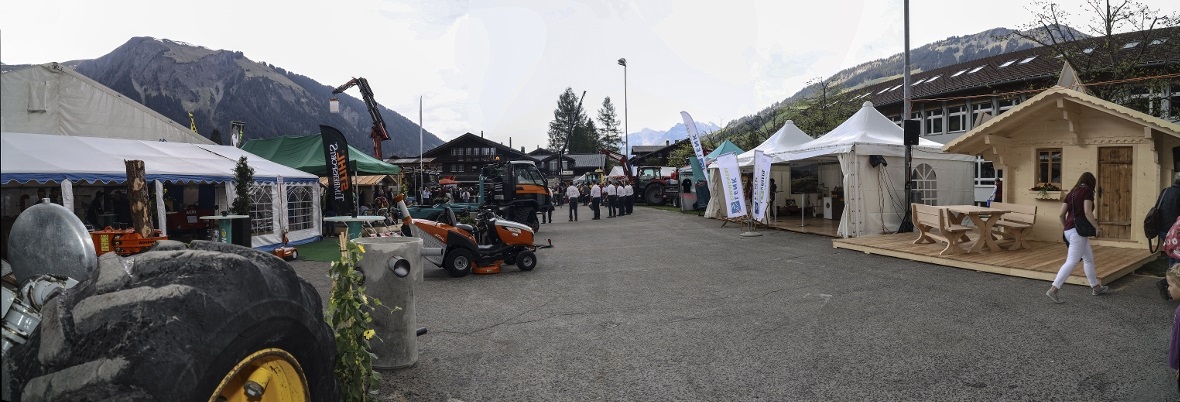 An der Eröffnung der Gewerbeausstellung Lenk 2019