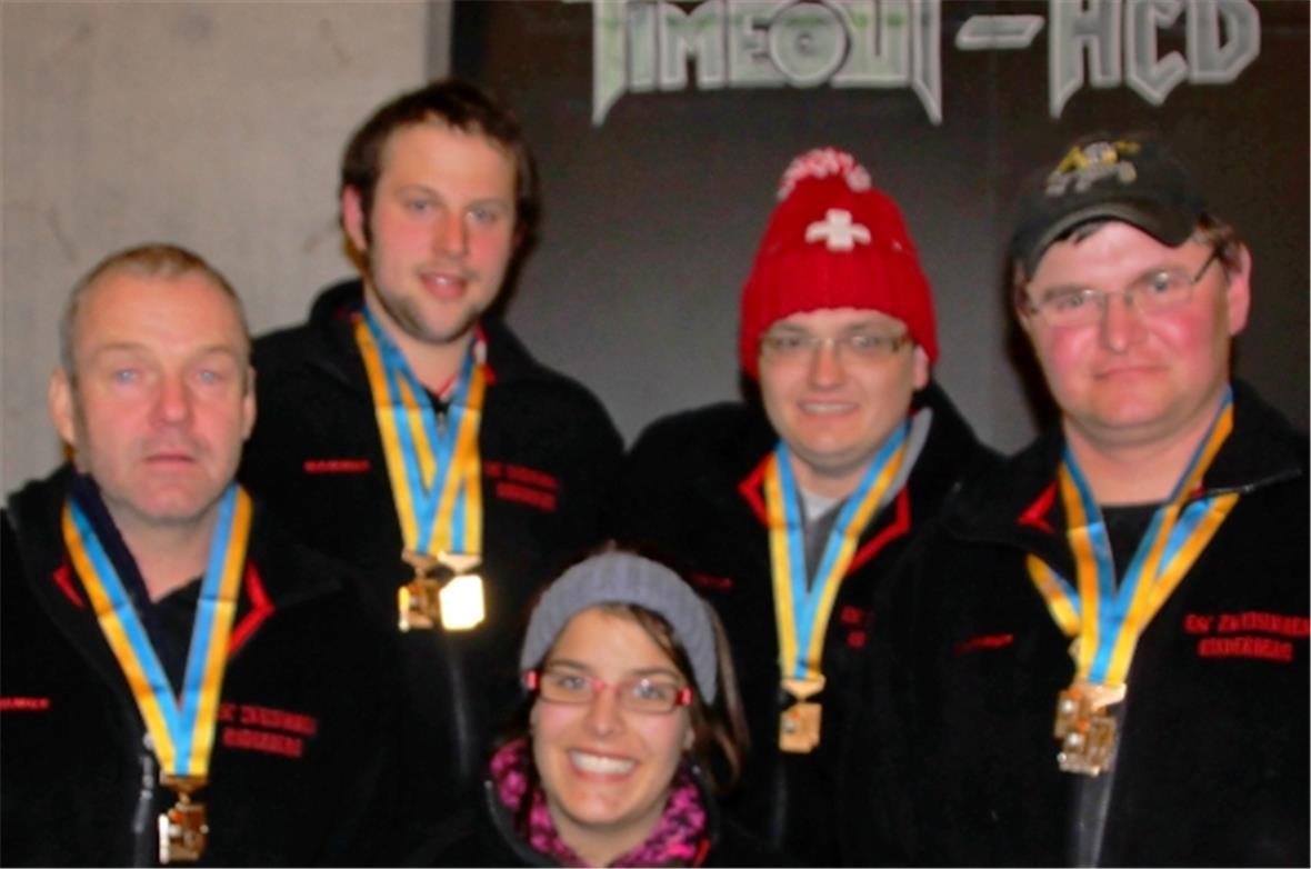 Andreas Bischoff, Tobias Bischoff, Madlaina Caviezel, Marcial Schwarz und Heinz Knöri.