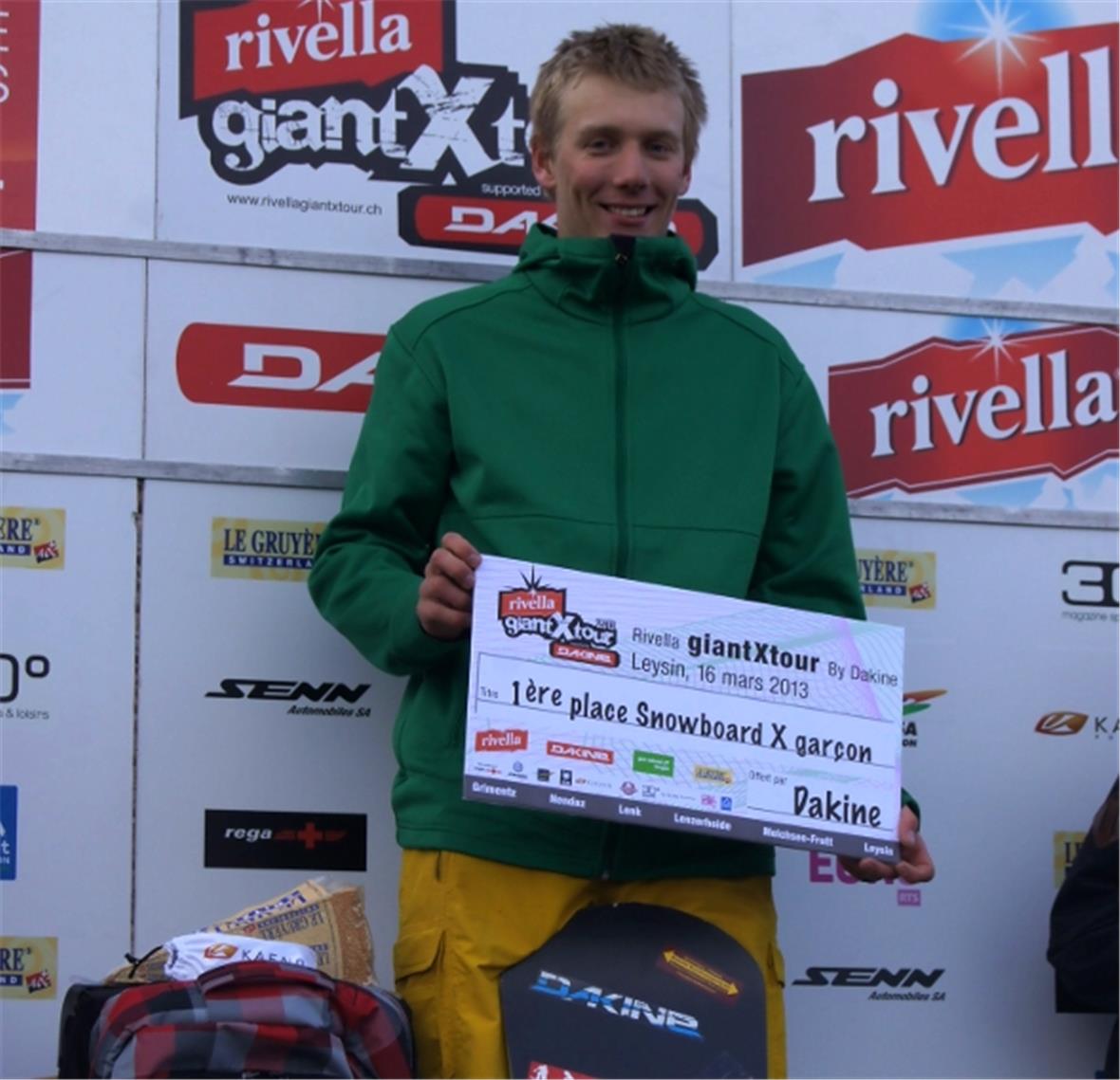 Andreas Riesen aus St. Stephan (Mitglied Boardercross Saanenland) siegte am Final der Giant X Tour in Leysin.