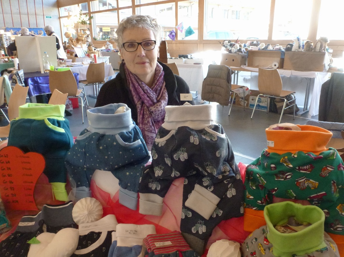 Annarös Rihs neue Erfindung, Mitwachshosen über 3 Grössen.