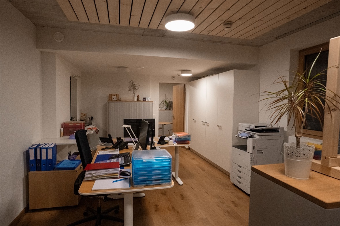 Auch Büros wurden im Neubau untergebracht – und gaben den Mitarbeitenden von Ber...