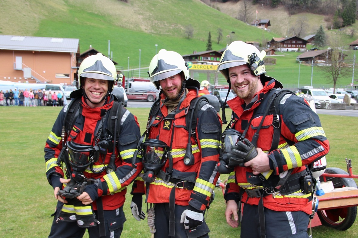 Auch die Feuerwehrmänner hatten ihren Spass.