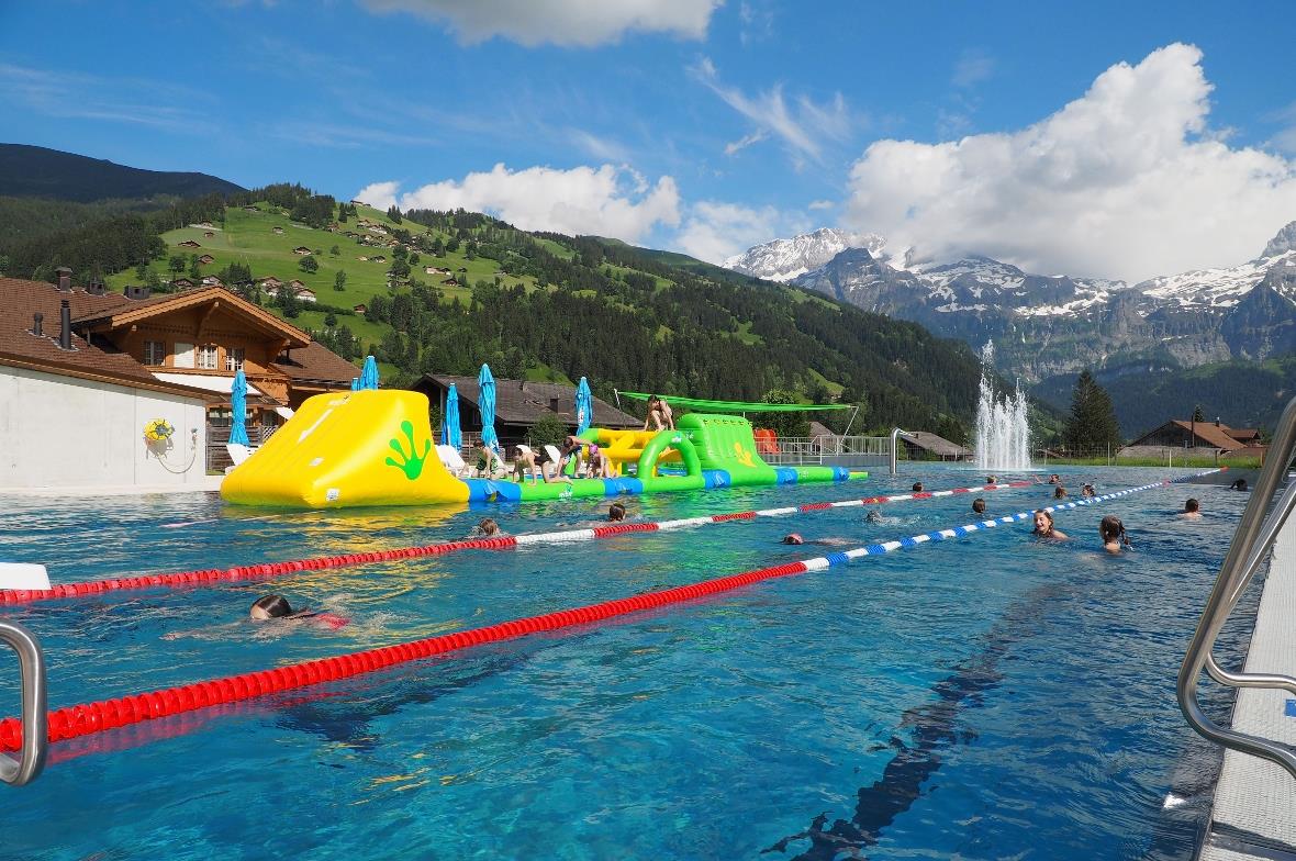 Auch die Schwimm-JO-Lenk freut sich über das neue 50-Meterbecken.