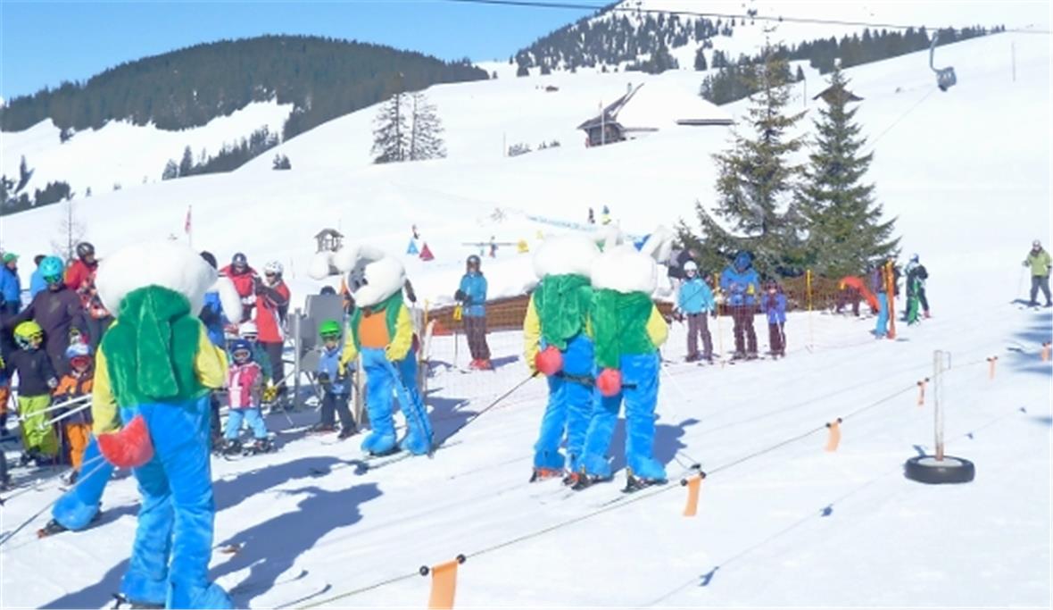 Auch die Snowlis waren am Lift und auf der Piste anzutreffen.