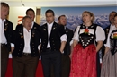 Auch im Chüjermutz setzte sich Pierre-Yves Geiser im Kreise Jodler gut in Szene.