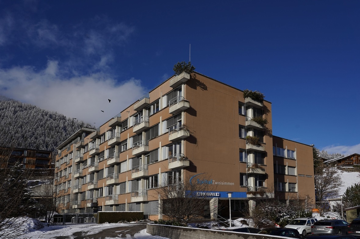Auch im Spital Zweisimmen werden Covid-Patienten stationär behandelt.