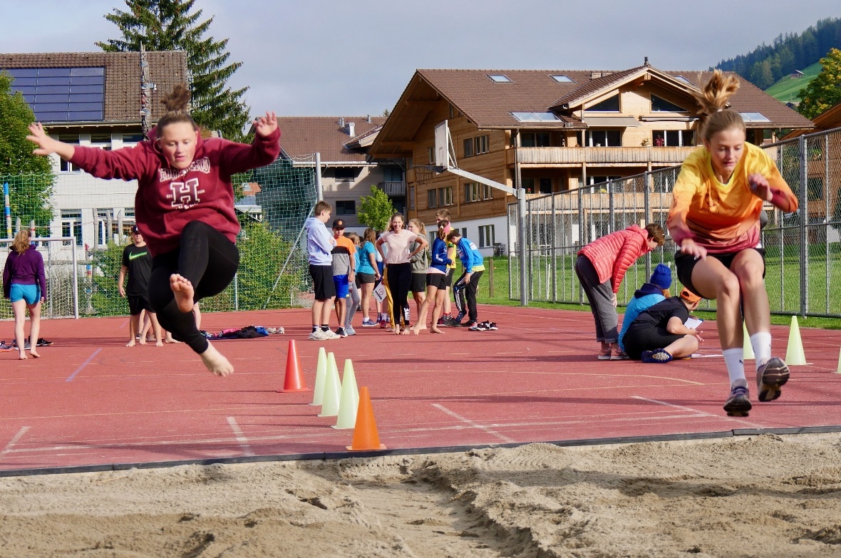 Auch wenn es hier so aussieht: Synchronspringen stand nicht auf dem Programm.