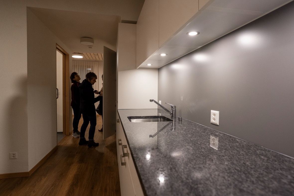 Aufmerksam wurden die noch unbewohnten Studios für das Alterswohnen in Augensche...