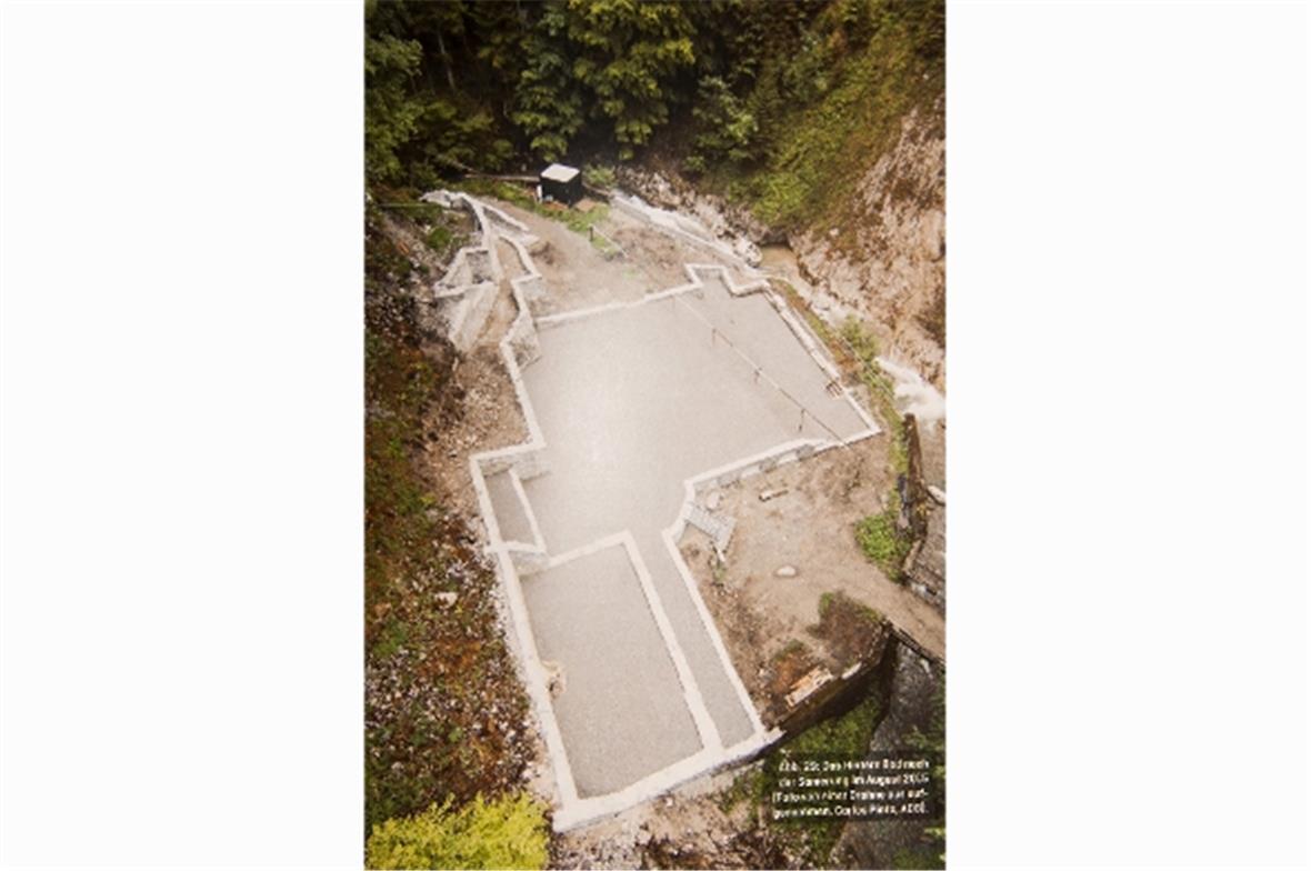 Aus der Luft sieht man die Ausmasse der sanierten Ruine sehr gut. Das Bild zeigt...