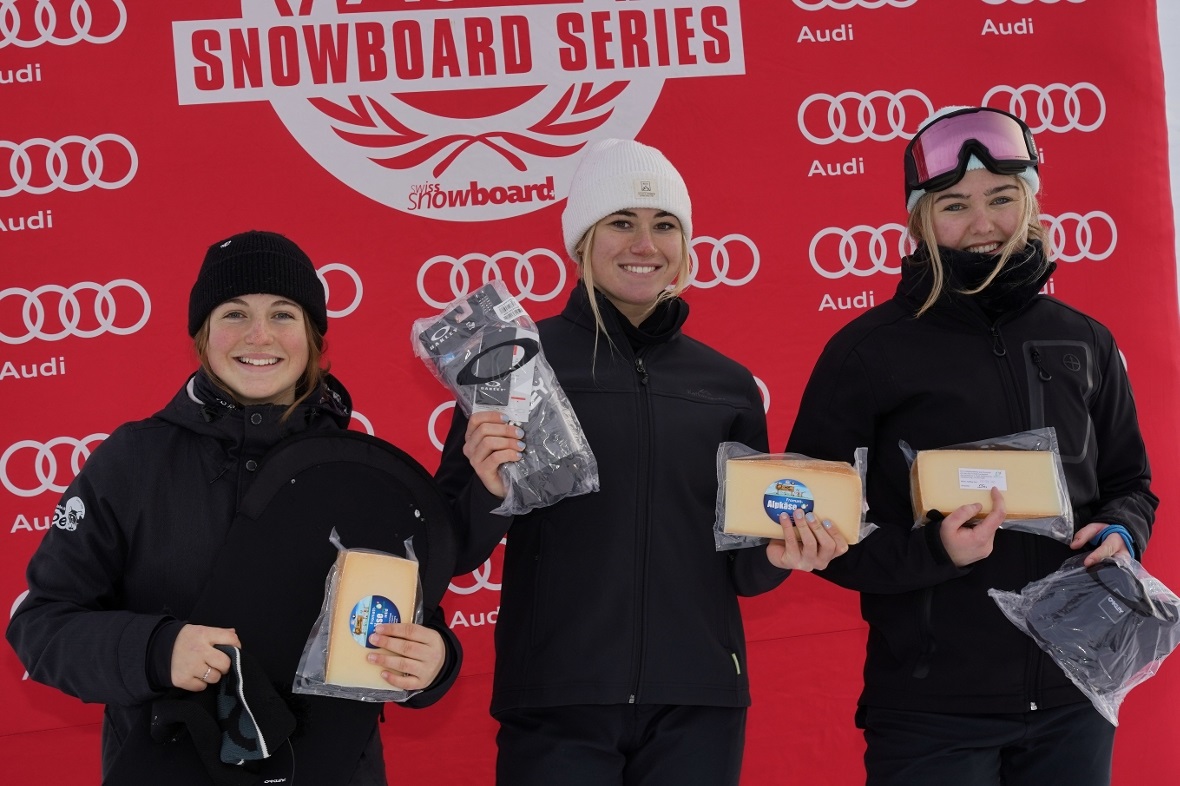 Australische Doppelspitze bei den FIS-Damen: Noémie Wiedmer (Diemtigen), Taya-Li...