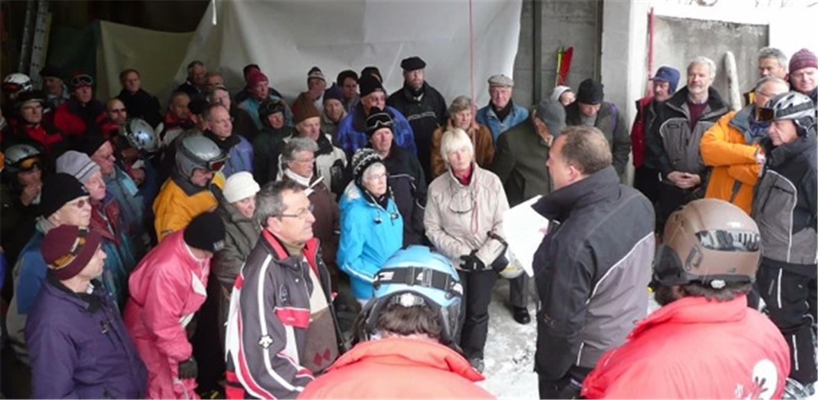 BDG-Direktor Armon Cantieni begrüsst die rund hundert Teilnehmer des Aktionärstages.