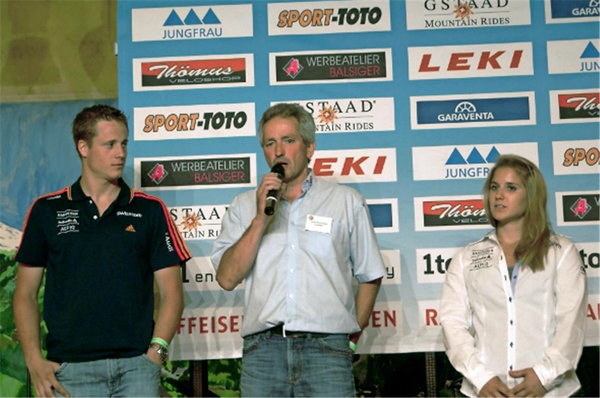 BOSV-Präsident Johnny Wyssmüller überbrachte die Grüsse von swiss ski und ehrte ...