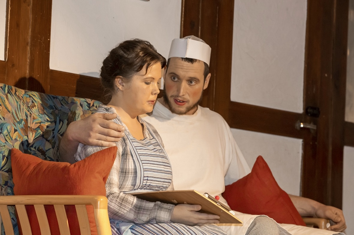 Bäckersfrau Rosa Dreyfuess (Michaela Ott) hat es schon nicht leicht mit ihrem Ma...