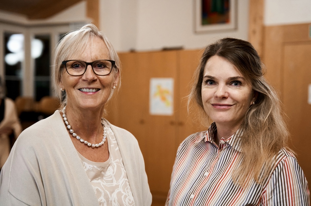 Freiwilligentelefon gegen Einsamkeit im Alter  Barbara Zimmerli (links) als lokal verantwortliche Organisatorin konnte am vergangenen Dienstag, 4. Oktober, Eva Zwahlen im Kirchgemeindehaus Zweisimmen begrüssen.