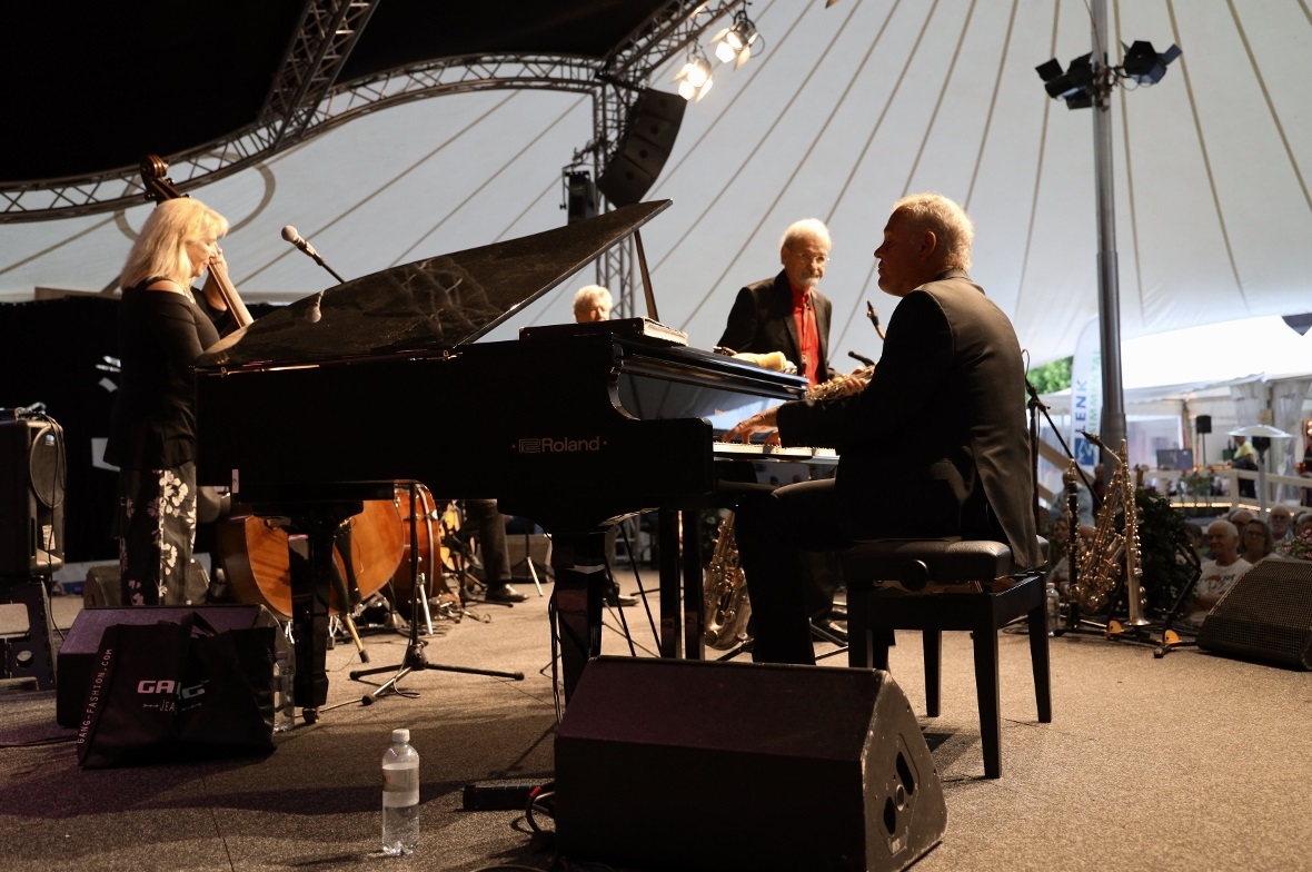 Barrelhouse Jazzband, Christof Sänger im Solo