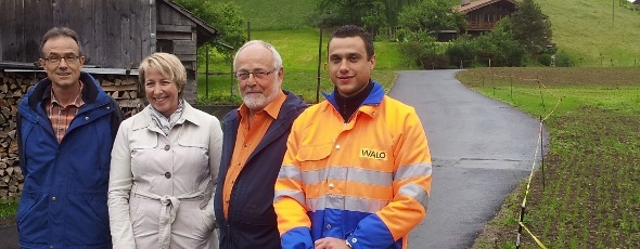 Bauverwalter Hans-Peter Arnold, Gemeinderatspräsidentin Barbara Josi, Projektleiter Rico Maier, Bauführer Pascal Buchschacher.