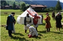 Begnadigt: Aus Anlass des Festtages wird ein Hasendieb begnadigt.