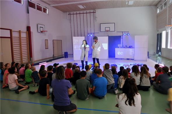 Begrüssung im Labor der beiden Professoren.