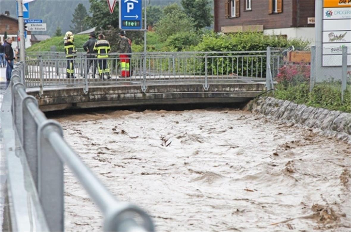 Bei der Kronenbrücke um 17.30 Uhr 
