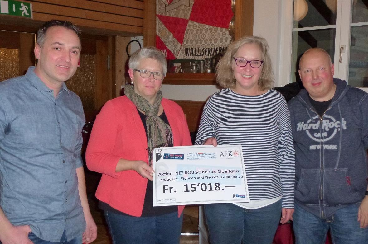 Beni Zimmermann (Präsident NR BeO), Beatrice Zeller (Präsidentin Verein Bergquelle), Karin Oswald (Leiterin Bergquelle), Tom Beuret (NR BeO).