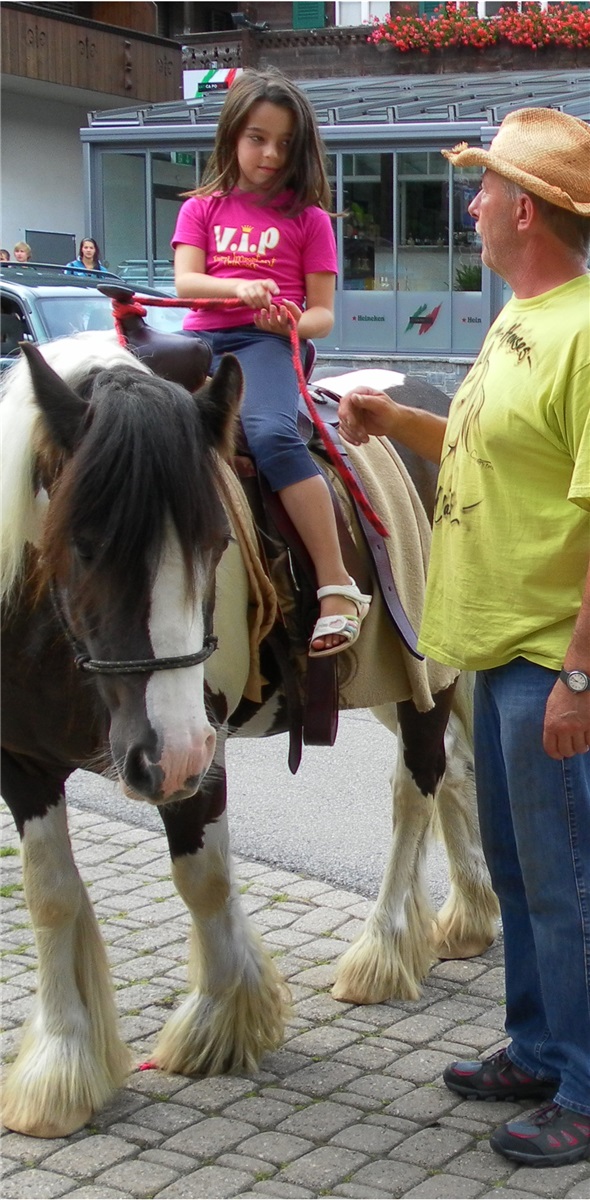 Bereit für eine Runde Ponyreiten?